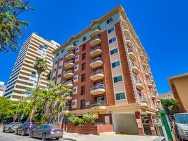 700 S Ardmore Ave, Unit 204 in Los Angeles, CA - Building Photo