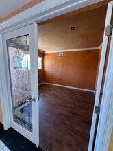 10210 Hayvenhurst Ave in Los Angeles, CA - Building Photo - Building Photo