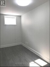 34 Cartier Crescent in Richmond Hill, ON - Building Photo - Building Photo