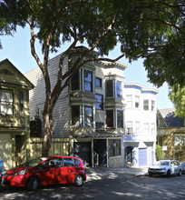 3232-A Folsom St in San Francisco, CA - Building Photo - Building Photo