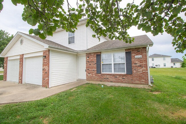 property at 1602 High Quest Cir