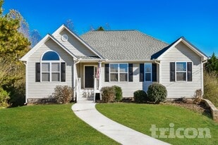 261 Stagecoach Pass in Temple, GA - Building Photo