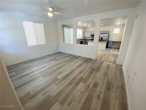 6736 Twisted Wood Dr in Las Vegas, NV - Building Photo - Building Photo