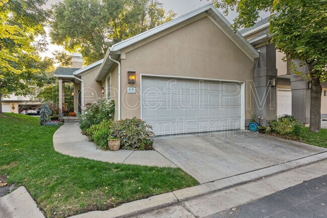 property at 1140 Parkway Ave