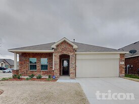 2401 Lalun Lane in Forney, TX - Building Photo