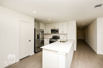 2709 Center Creek Ln- MODEL UNIT in Fort Worth, TX - Foto de edificio - Building Photo