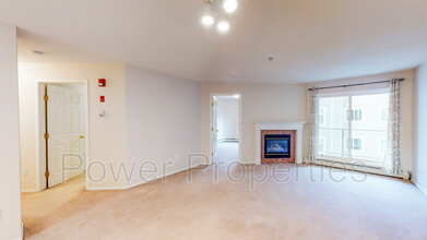 280-280 Shawville Way SE in Calgary, AB - Building Photo - Building Photo