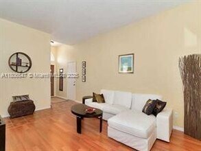 16026 Opal Creek Dr in Weston, FL - Building Photo - Building Photo