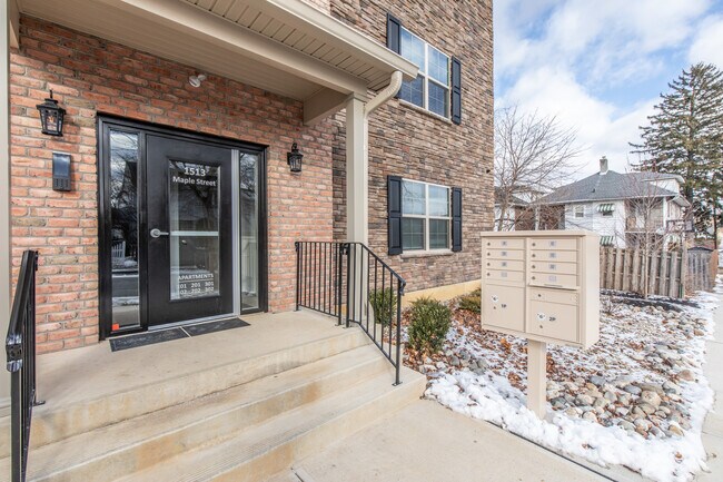 1513 Maple St in Bethlehem, PA - Foto de edificio - Building Photo