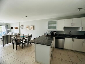 10 Lemoyne Ave in Hilton Head Island, SC - Building Photo - Building Photo