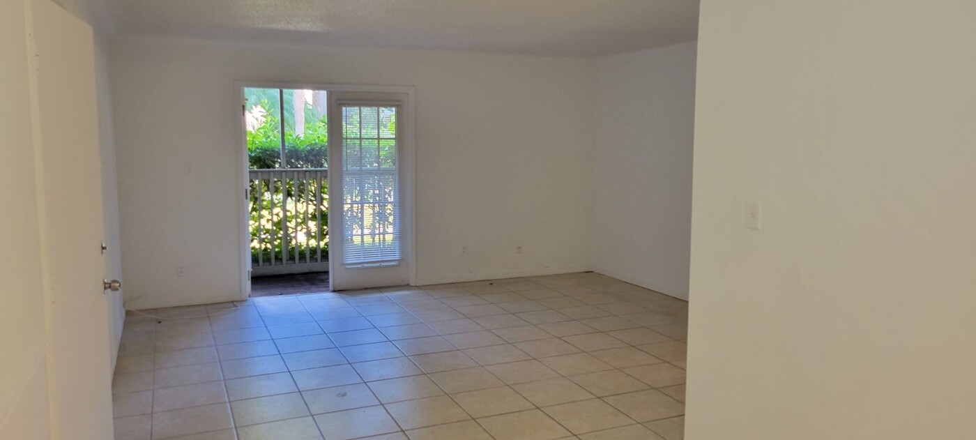 415 Wymore Rd in Altamonte Springs, FL - Building Photo