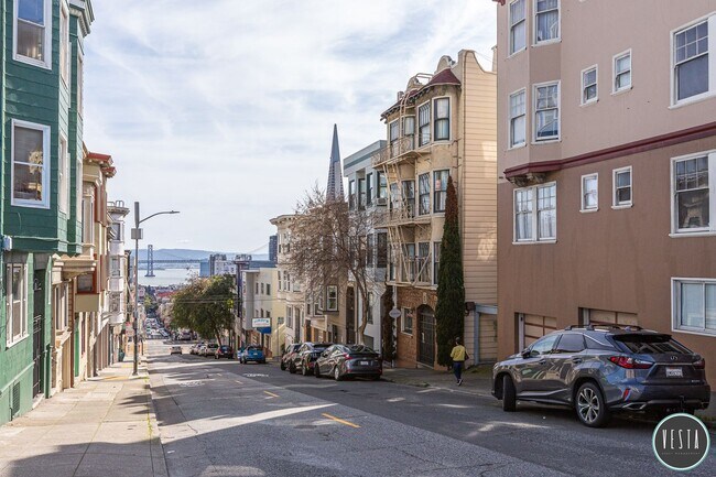 1505 Taylor St in San Francisco, CA - Building Photo - Building Photo