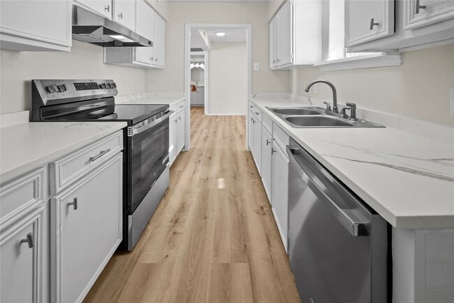 property at 10574 High Hollows Dr