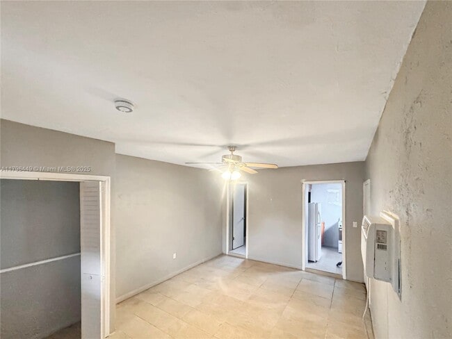 4440 NW 168th Terrace in Miami Gardens, FL - Foto de edificio - Building Photo