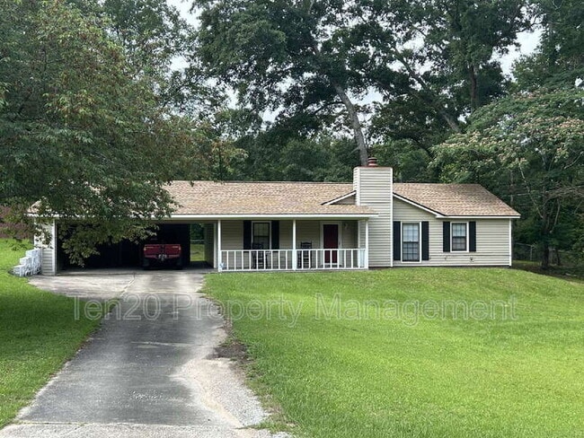 property at 7 Sunderlan Dr