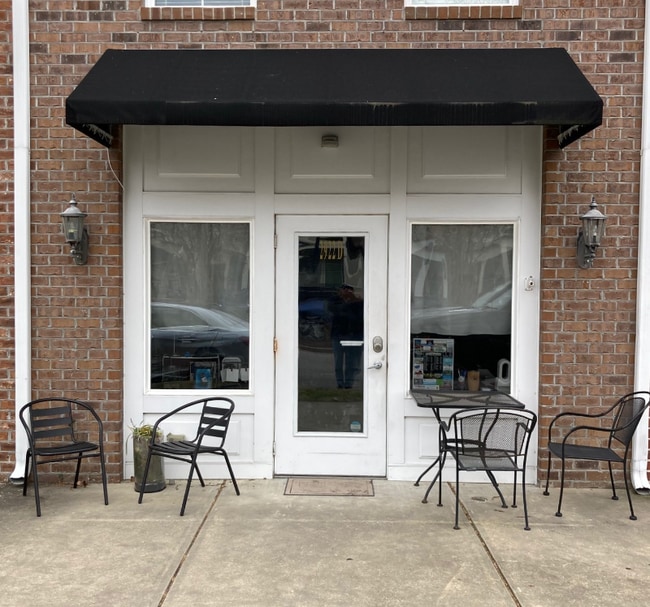 property at 2922 Howard Ave