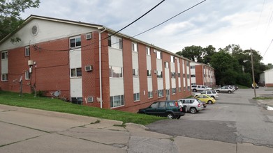 Mount Vernon Gardens Apartments in Omaha, NE - Foto de edificio - Building Photo