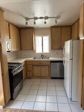 11745 Courtleigh Dr in Los Angeles, CA - Building Photo - Building Photo