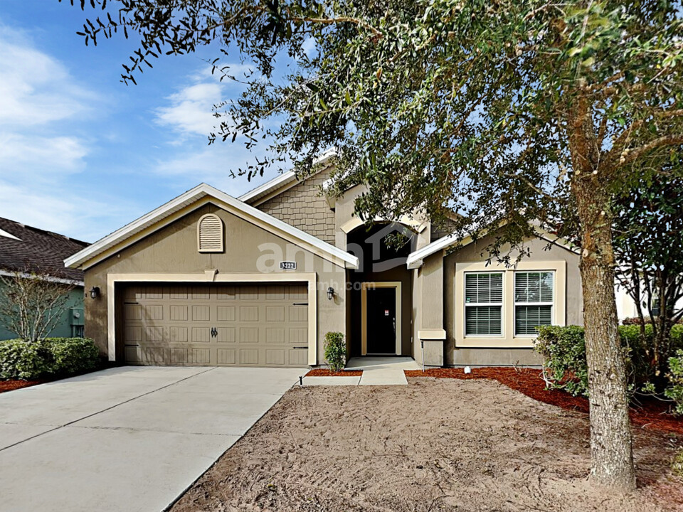 3222 Hidden Meadows Ct in Green Cove Springs, FL - Foto de edificio