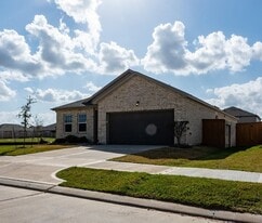 5903 Grantgrala Dr in Katy, TX - Building Photo