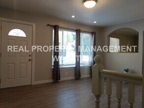 218 E 4800 S-Unit -# 220 in Murray, UT - Building Photo - Building Photo