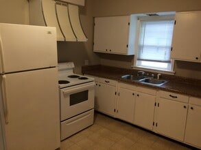 200 S Poplar St in Richmond, KY - Building Photo - Building Photo