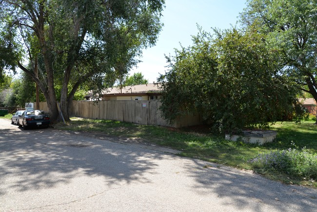 10252 W 59th Ave in Arvada, CO - Foto de edificio - Building Photo