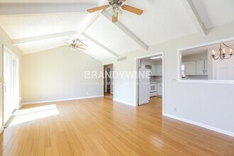 611 W Walnut St in Raymore, MO - Building Photo - Building Photo