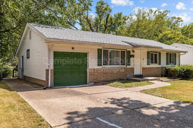 10116 Crown Point Dr in St. Louis, MO - Building Photo - Building Photo