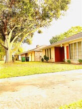 4911 Glenridge Ln in Houston, TX - Building Photo - Building Photo