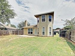 1132 Sandalwood Dr in Fort Worth, TX - Building Photo - Building Photo