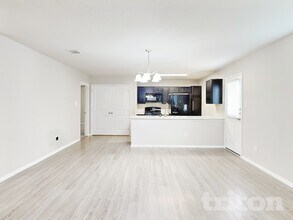 7419 Coral Bells Ct in San Antonio, TX - Foto de edificio - Building Photo