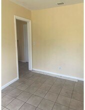 310 W Blue Heron Blvd in West Palm Beach, FL - Building Photo - Building Photo