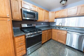 754 Savannah Ln in Crystal Lake, IL - Building Photo - Building Photo