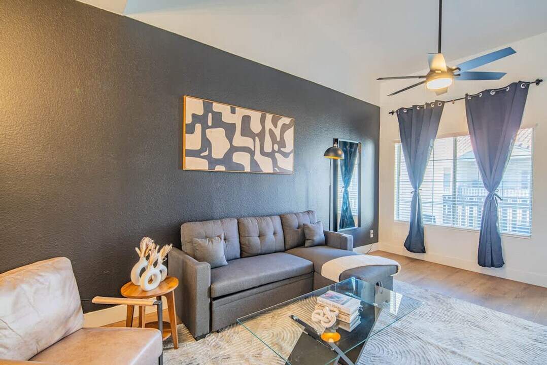 7900 E Princess Dr in Scottsdale, AZ - Building Photo
