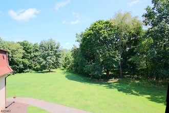 1410 Normandy Ct, Unit 1410 in Flemington, NJ - Building Photo - Building Photo