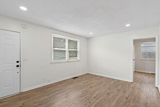 1541 Cherry Tree Dr in Clarksville, TN - Building Photo - Building Photo