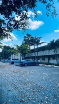 3276 NW 102nd Ter, Unit 201-E in Coral Springs, FL - Building Photo