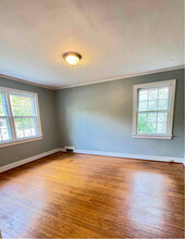 523 Dixie Trail in Raleigh, NC - Building Photo - Building Photo