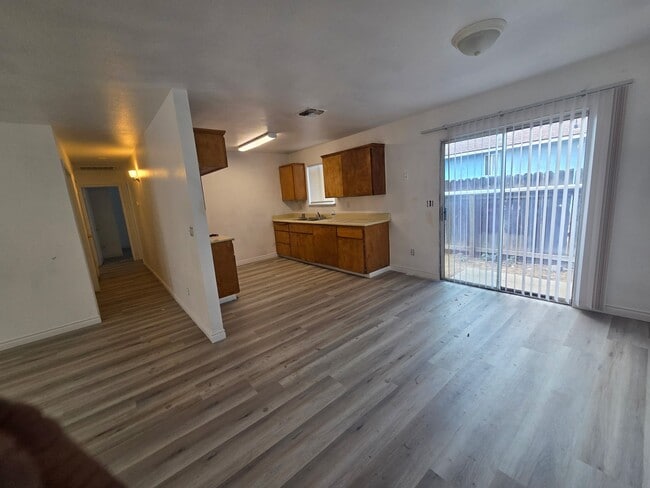 508 S Dearing Ave, Unit 101