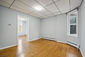 660 Passaic Ave in Nutley, NJ - Building Photo - Building Photo