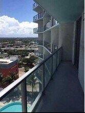 185 SW 7th St, Unit 1714 in Miami, FL - Building Photo - Building Photo