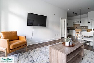 2101 Lakeside Lofts Cir-Unit -1113.1406896 in Cary, NC - Foto de edificio - Building Photo