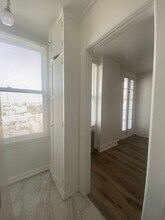 455 E Ocean Blvd in Long Beach, CA - Building Photo - Building Photo