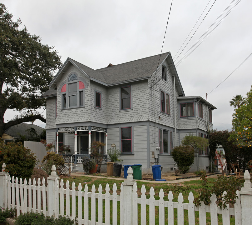 1406 Castillo St in Santa Barbara, CA - Building Photo