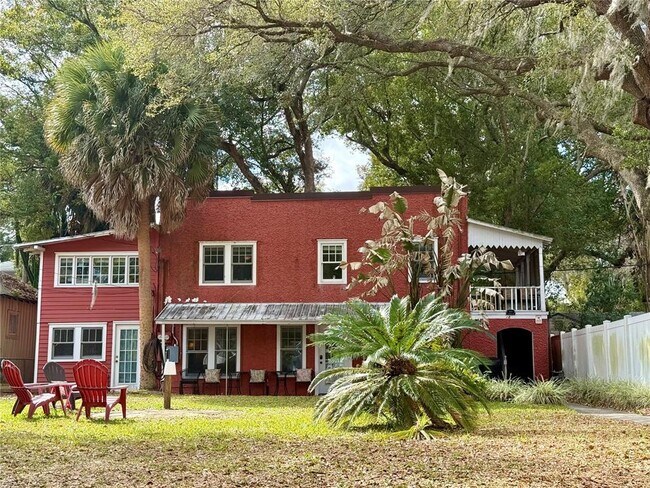 18 N Brown Ave in Orlando, FL - Building Photo - Building Photo