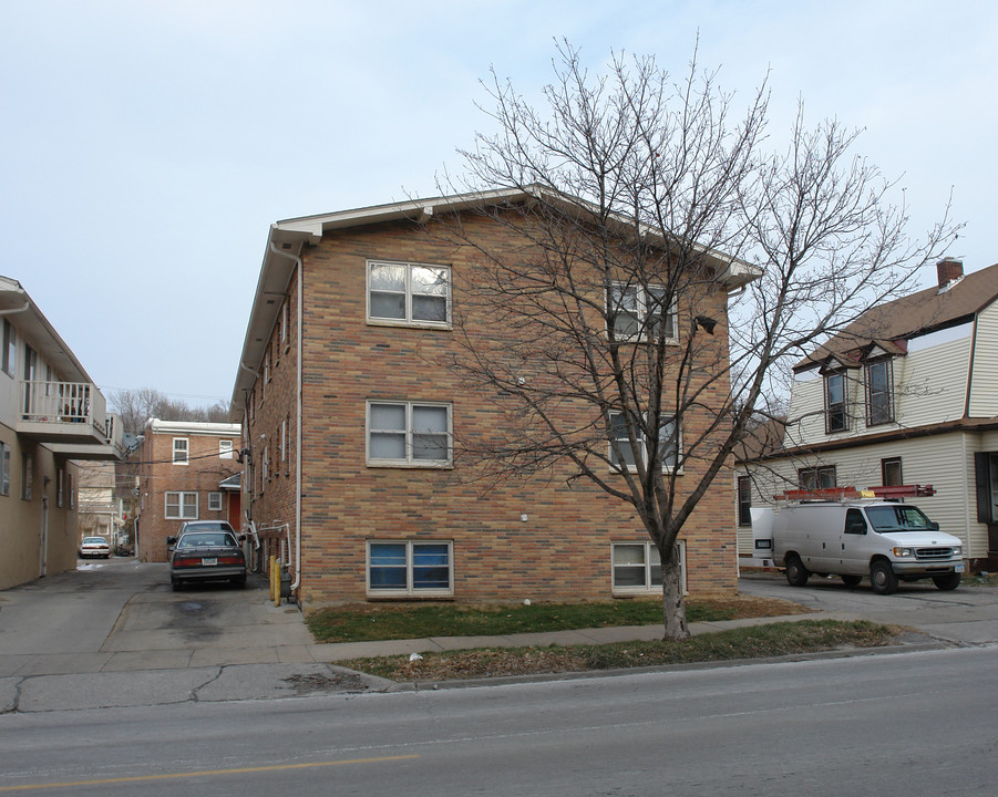 217 S 1st St in Council Bluffs, IA - Building Photo