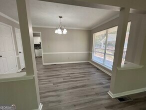 1016 Kathleen Ct in Roswell, GA - Building Photo - Building Photo