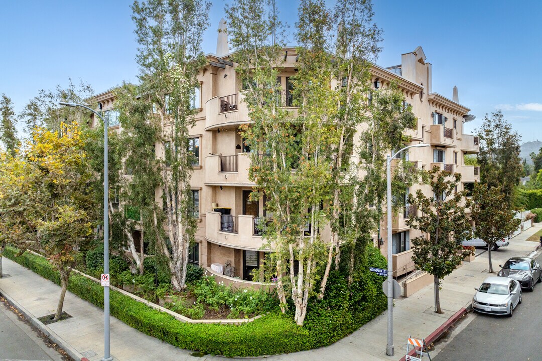 4350 Vantage Ave in Studio City, CA - Building Photo