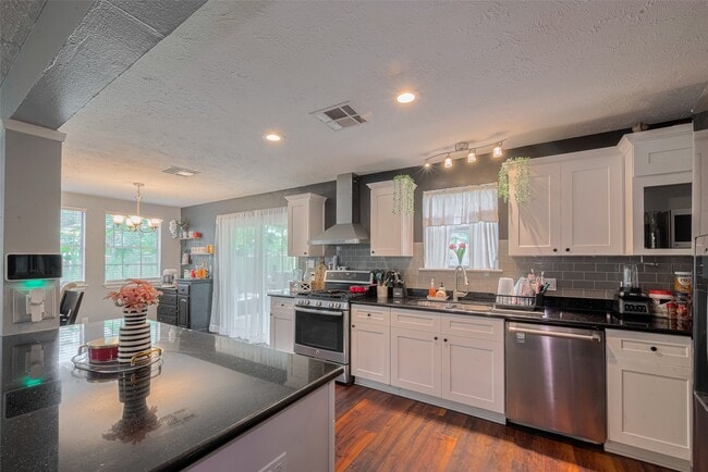 5514 Avenue M in Santa Fe, TX - Building Photo - Building Photo